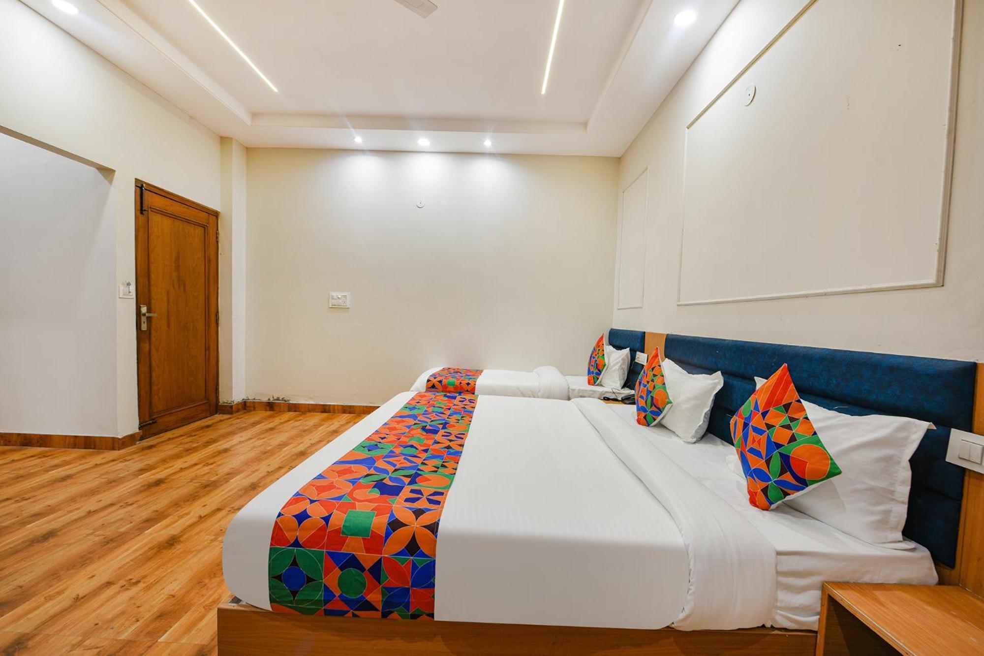 Fabhotel Alpine Tree 암리차르 외부 사진