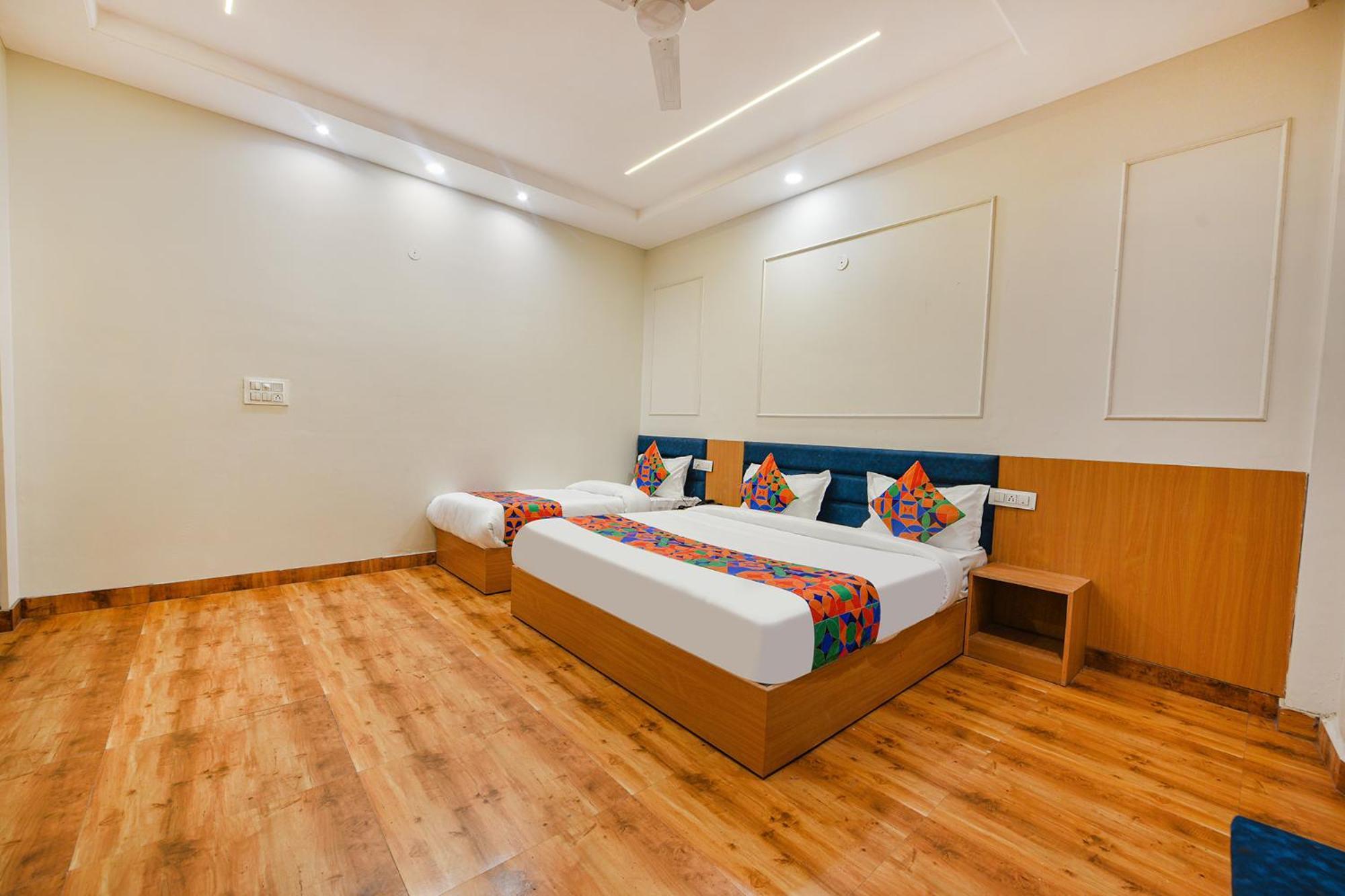 Fabhotel Alpine Tree 암리차르 외부 사진