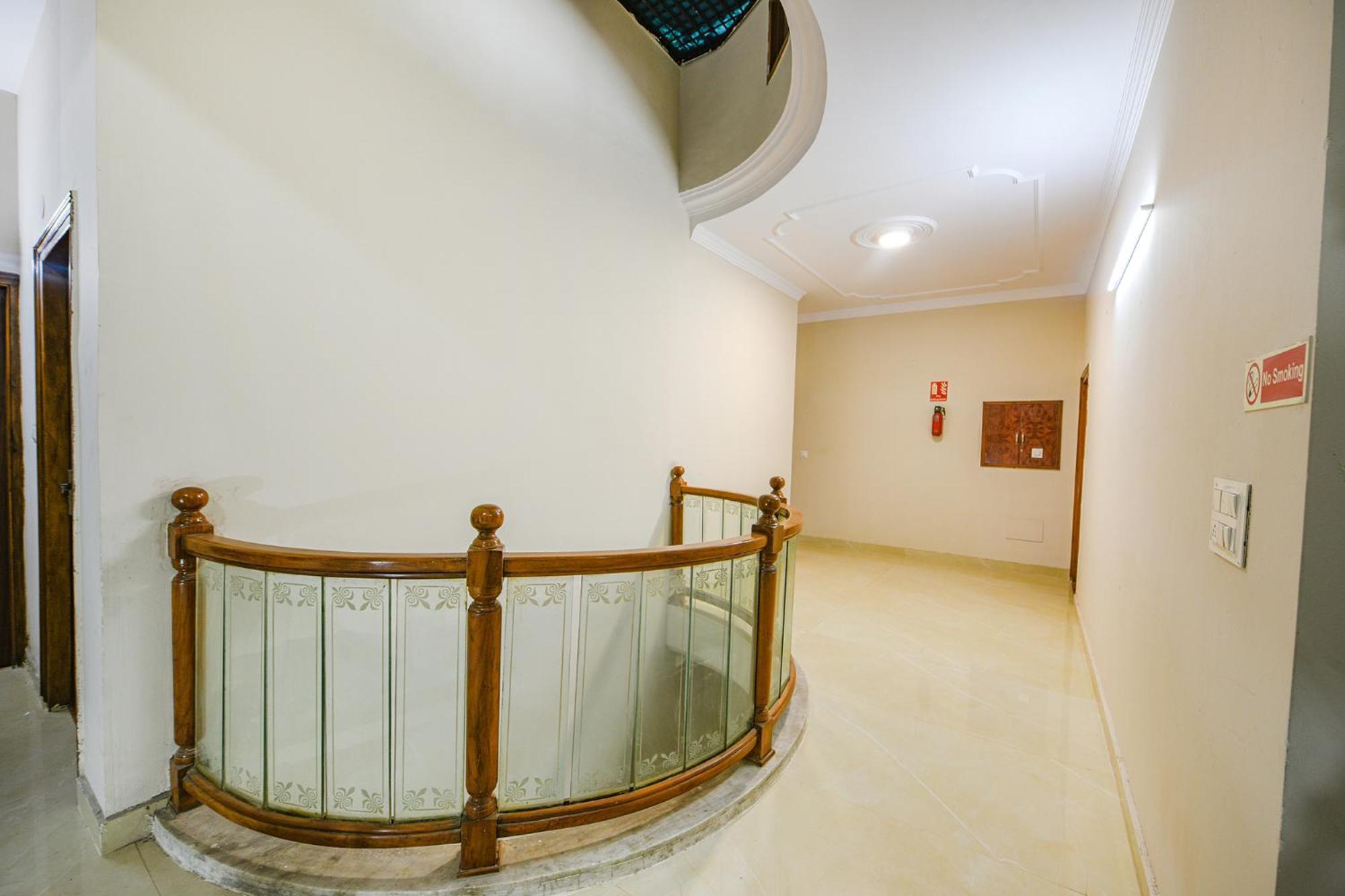 Fabhotel Alpine Tree 암리차르 외부 사진