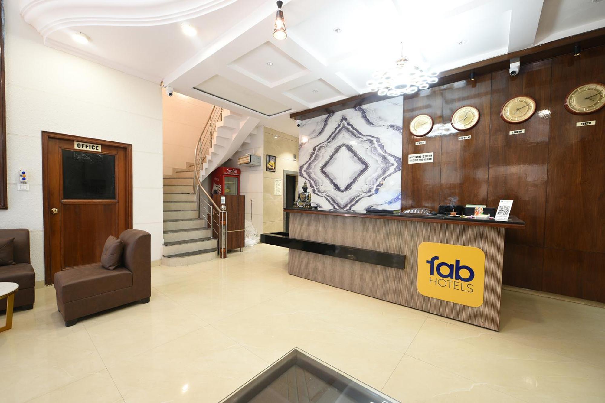 Fabhotel Alpine Tree 암리차르 외부 사진